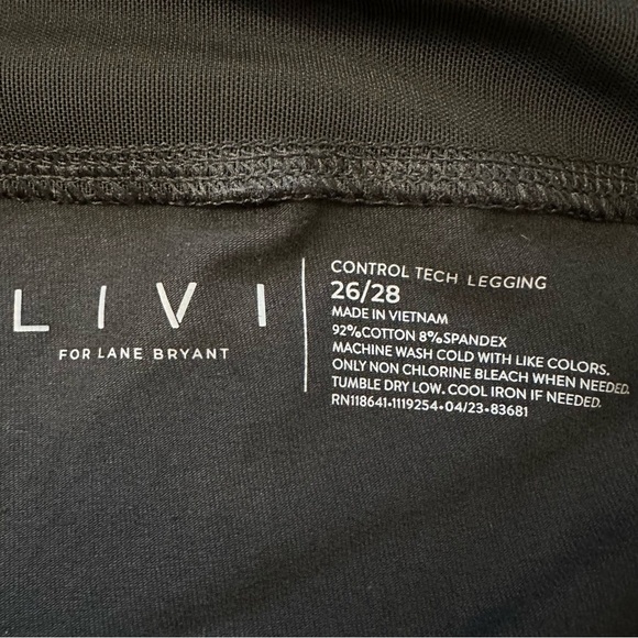 Lane Bryant Livi Black Control Tech Leggings, Size 26/28 - Picture 7 of 8